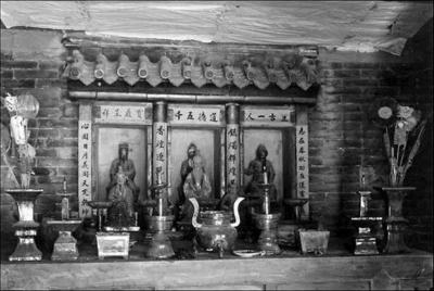 琉璃窑供奉的神像