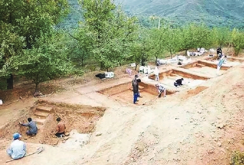 东胡林人遗址考古现场(资料照片)。门头沟区委宣传部供图